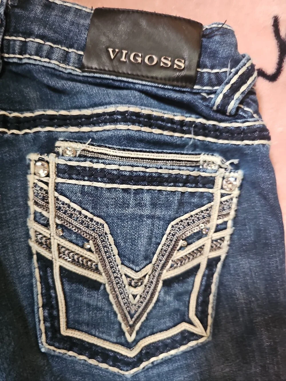 Vigoss Embellished Mid-Rise Cropped Jeans - Blue Waist 27(size 4) - Picture 4 of 6